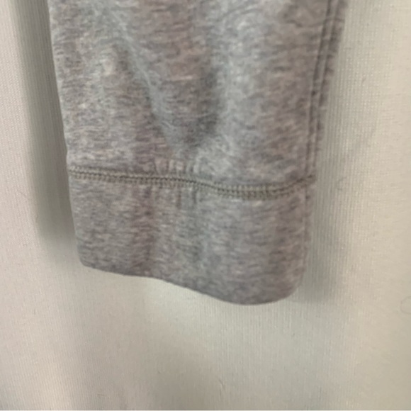 Mens large Tommy Hilfiger sweats - Picture 4 of 10